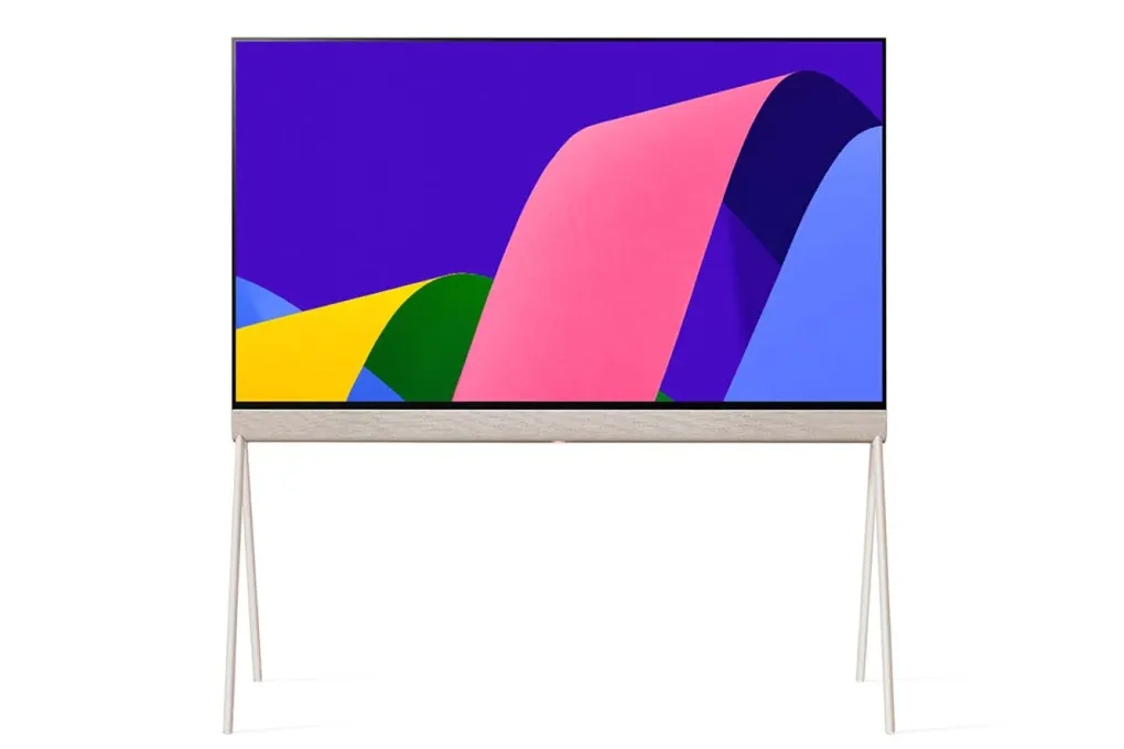 Smart Tivi OLED Evo Pose LG 4K 55 inch 